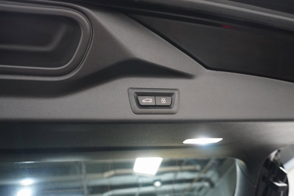 Certified 2024 BMW X5 xDrive50e w/ Premium Package image 7