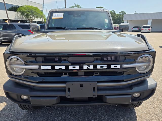 Used 2025 Ford Bronco Outer Banks AWD/4WD image 3