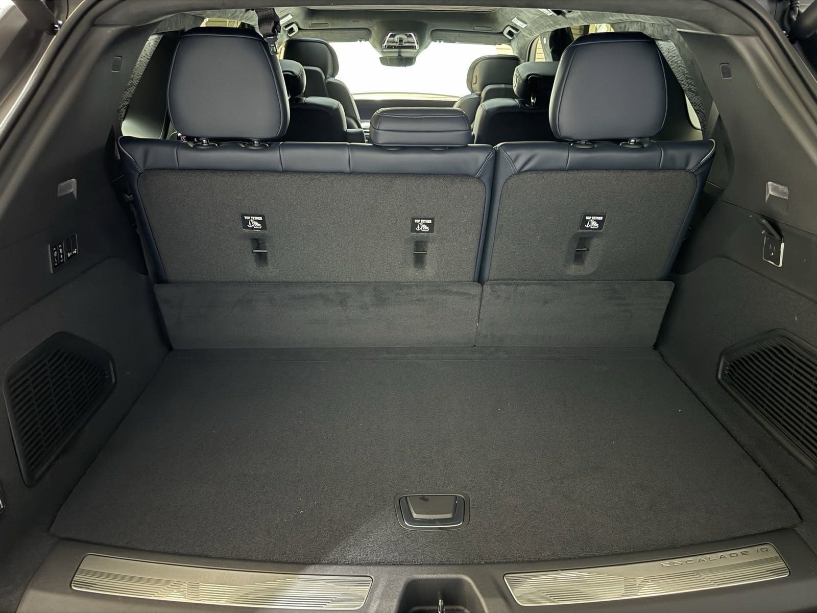 New 2025 Cadillac Escalade IQ Luxury 2 image 52