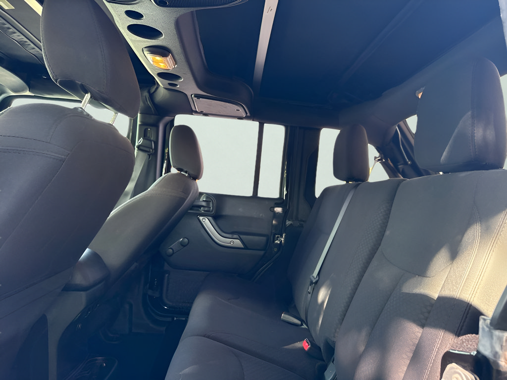 Used 2018 Jeep Wrangler Unlimited Sport AWD/4WD image 24