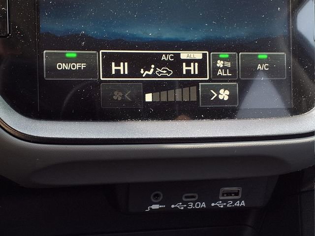 Used 2024 Subaru Crosstrek 2.5i Limited AWD/4WD image 19