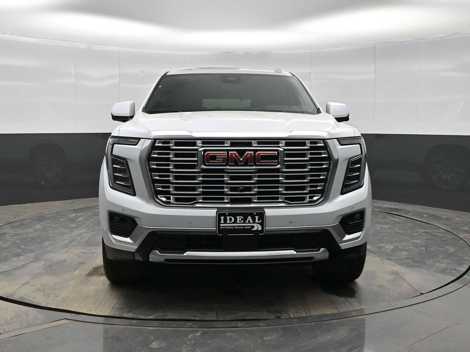 New 2026 GMC Yukon Denali w/ Denali Reserve Package image 4
