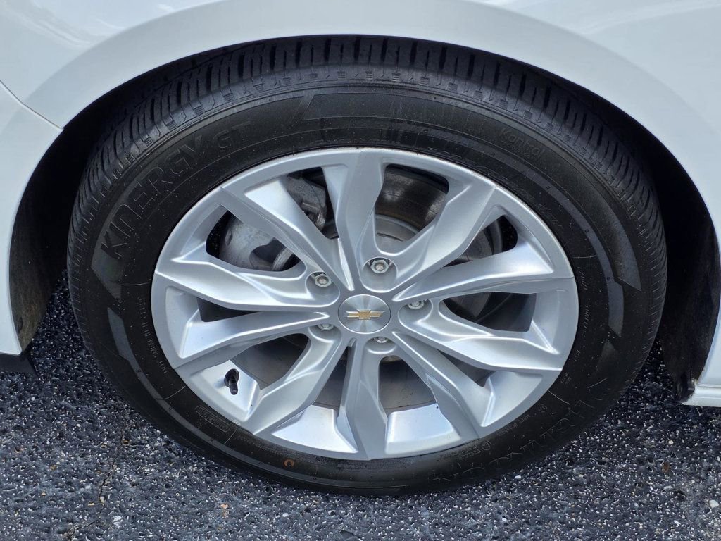 Used 2022 Chevrolet Malibu LT w/ Leather Package image 29