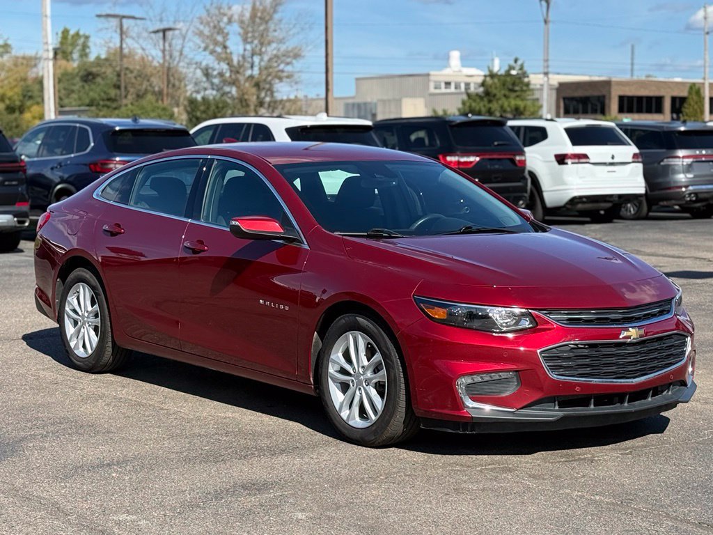 Used 2018 Chevrolet Malibu LT w/ Driver Confidence Package FWD image 26