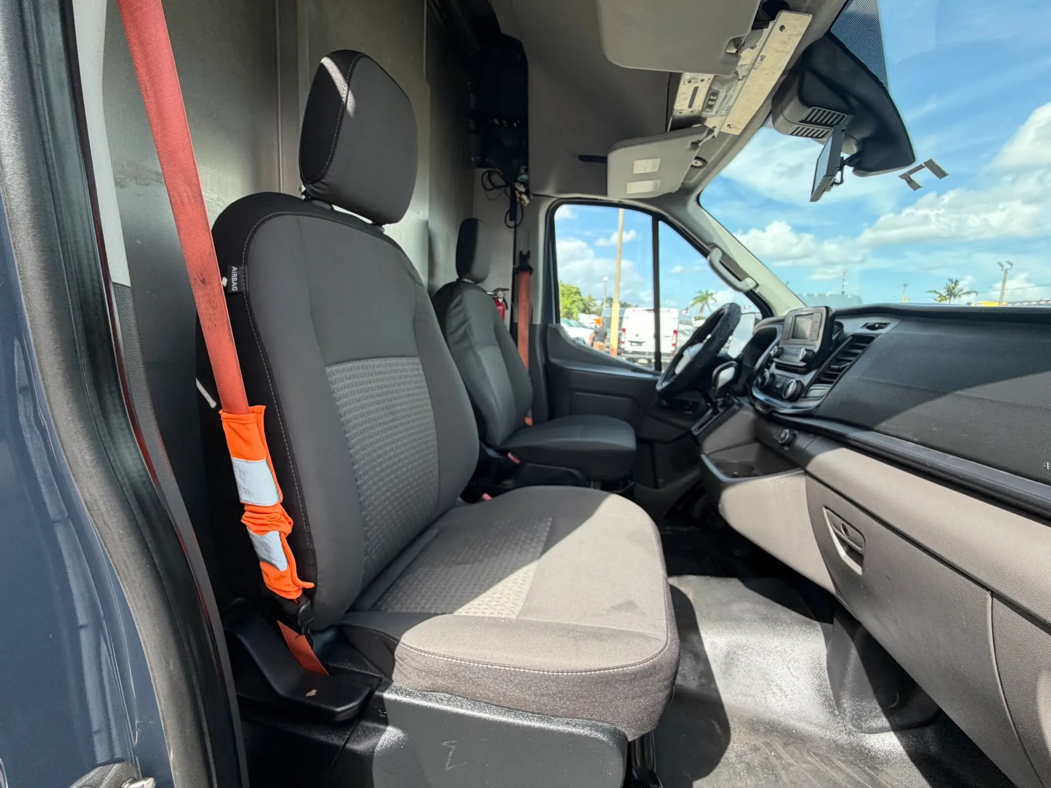 Used 2020 Ford Transit 250 148 High Roof Extended RWD image 18