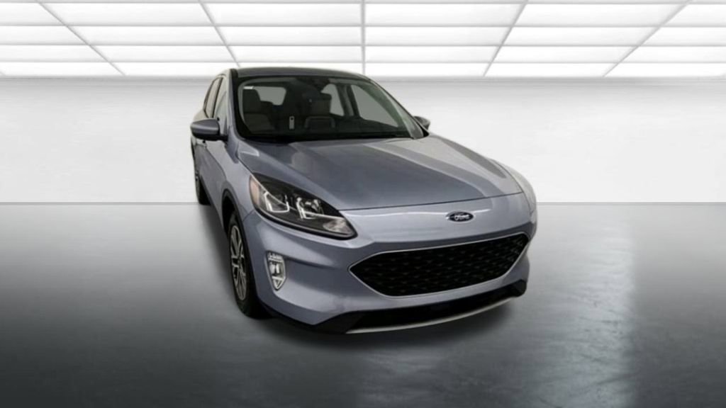 Used 2022 Ford Escape SEL image 2