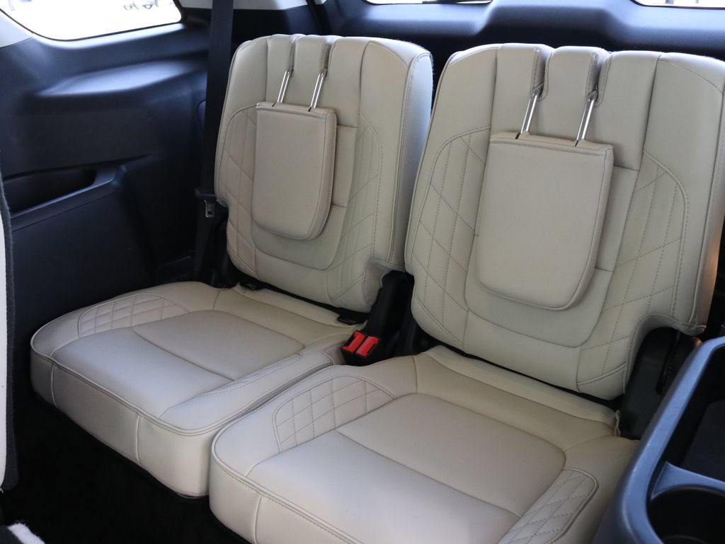 Used 2017 Ford Explorer Platinum AWD/4WD image 31