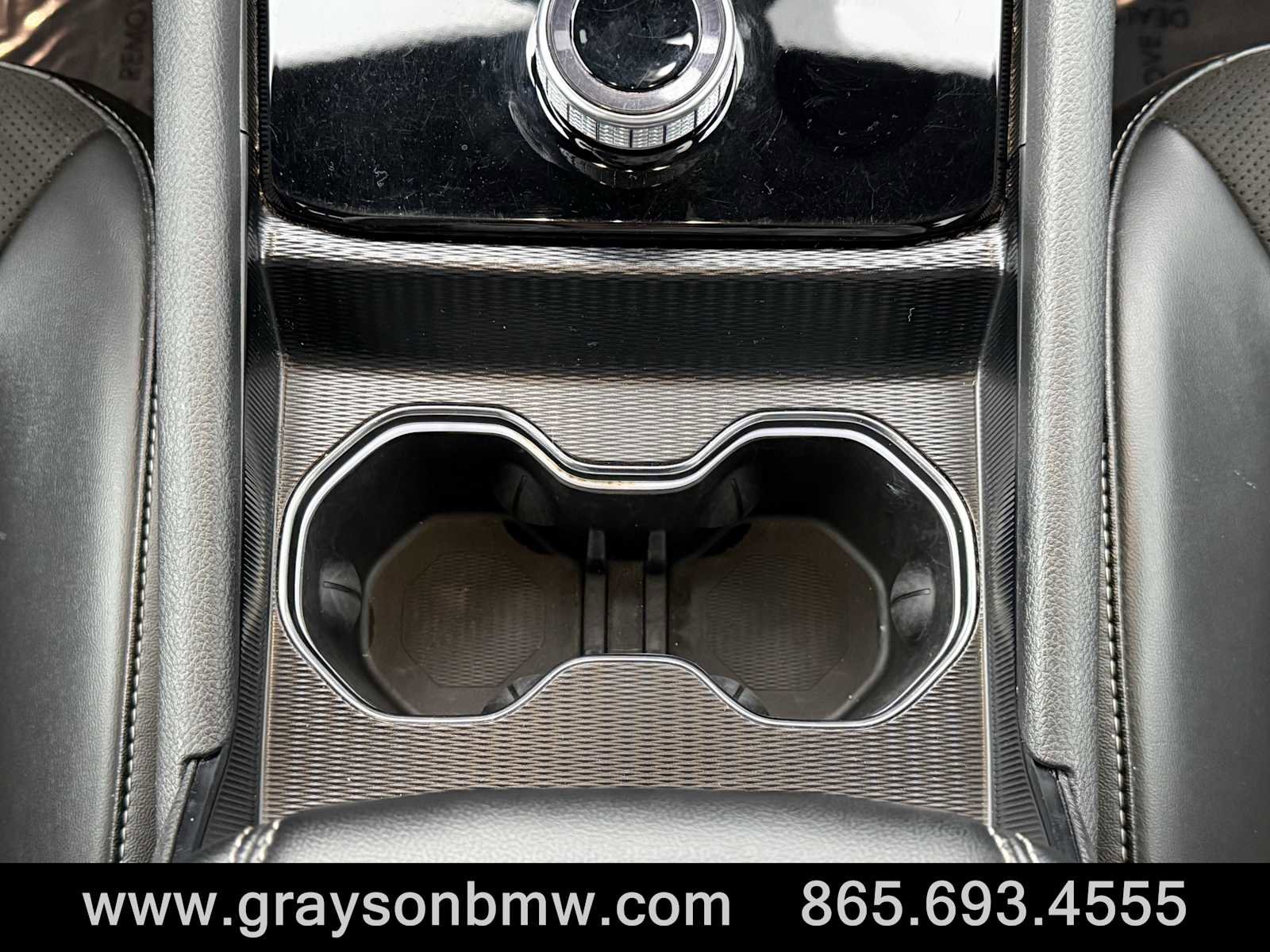 Used 2024 Jeep Grand Cherokee L Laredo image 18