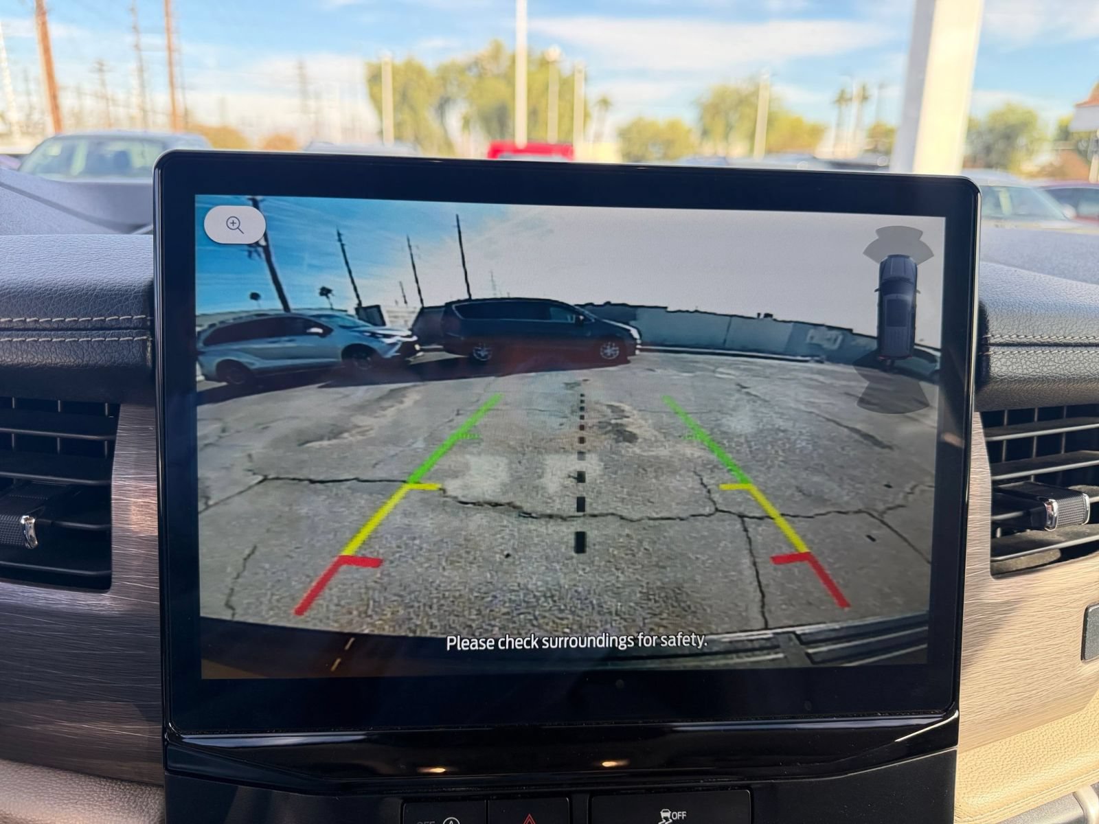 Used 2024 Ford Expedition Limited AWD/4WD image 25