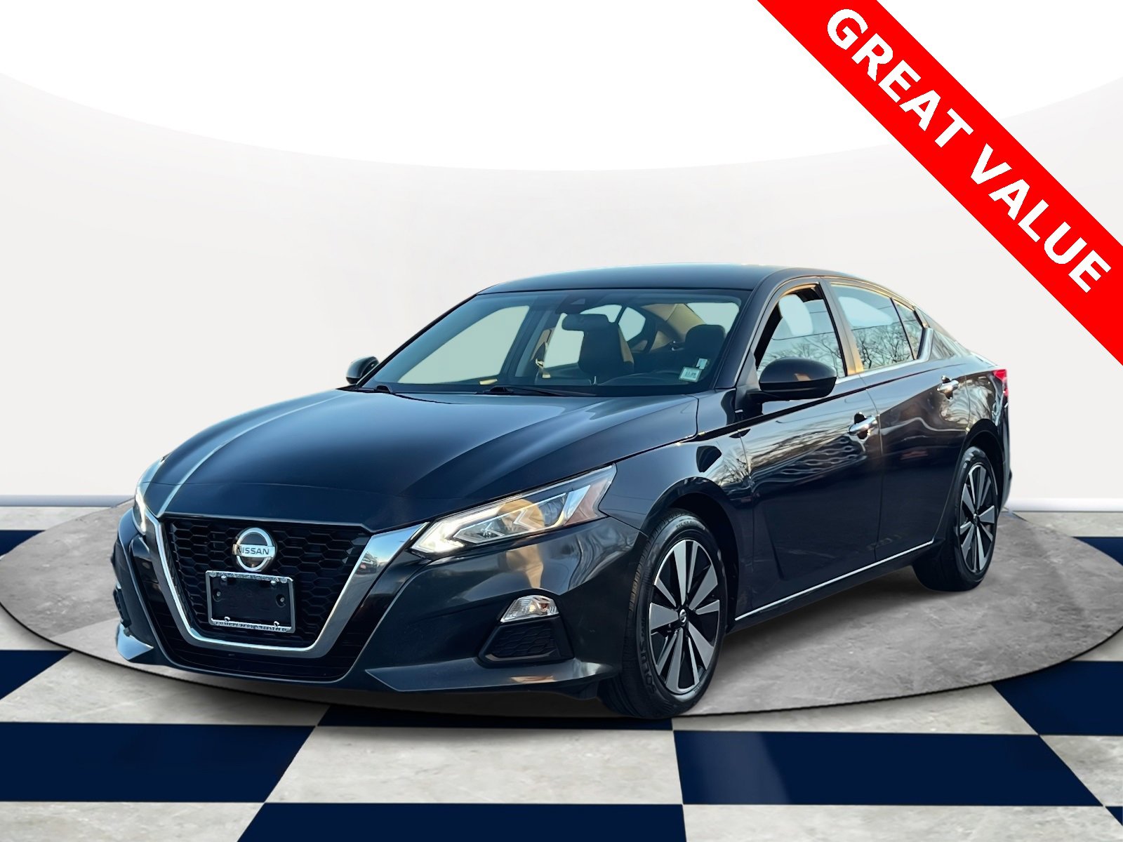 Used 2022 Nissan Altima 2.5 SV image 2