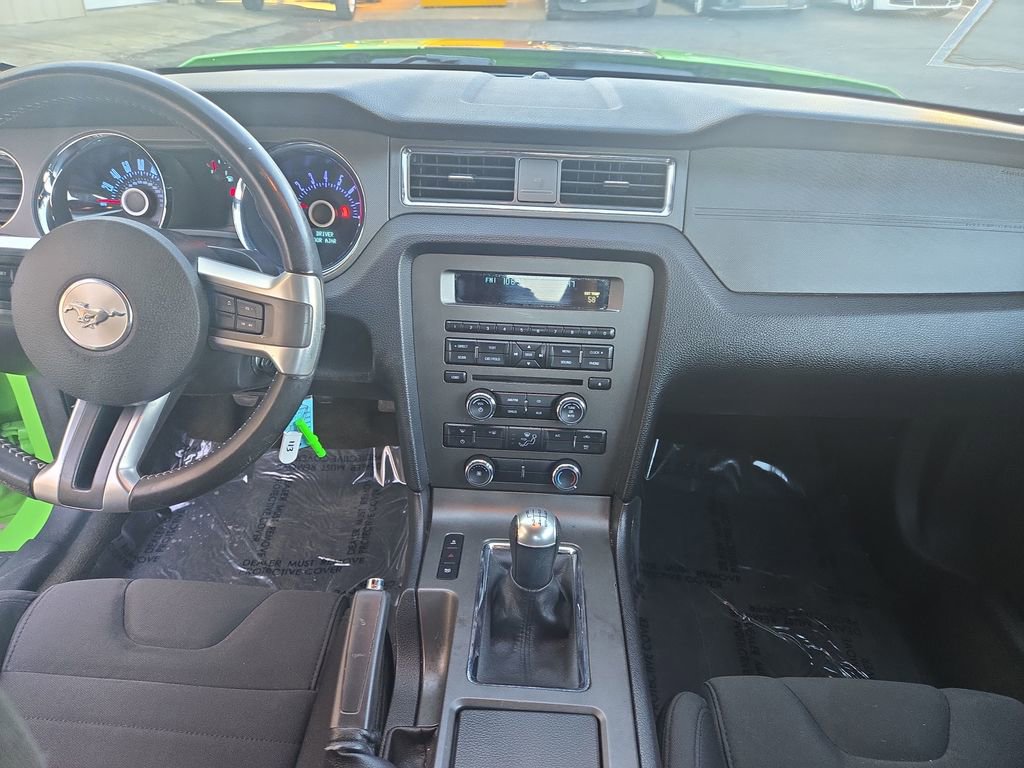 Used 2013 Ford Mustang Coupe w/ V6 Performance Pkg image 18