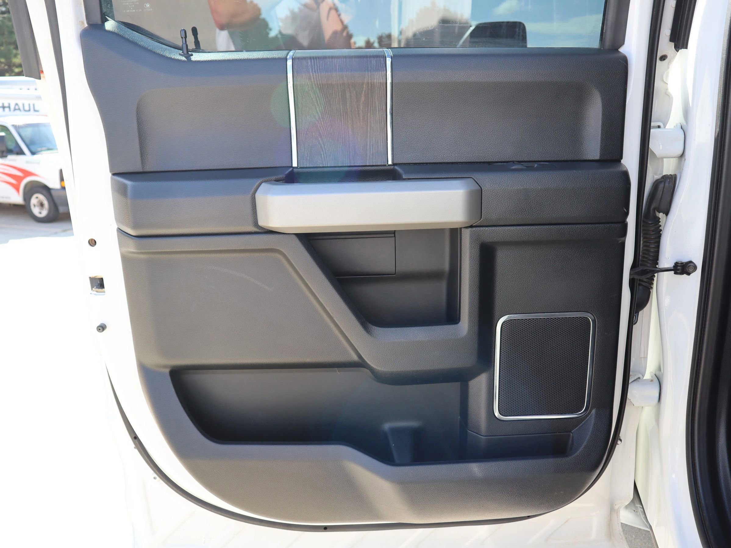 Used 2021 Ford F350 Lariat w/ Lariat Ultimate Package image 31