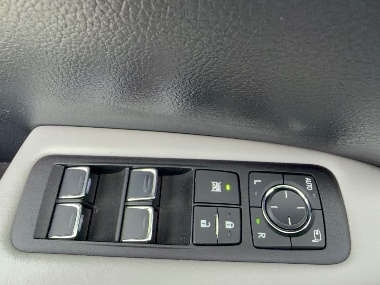 Used 2019 Lexus RX 350 AWD w/ Navigation Package image 15