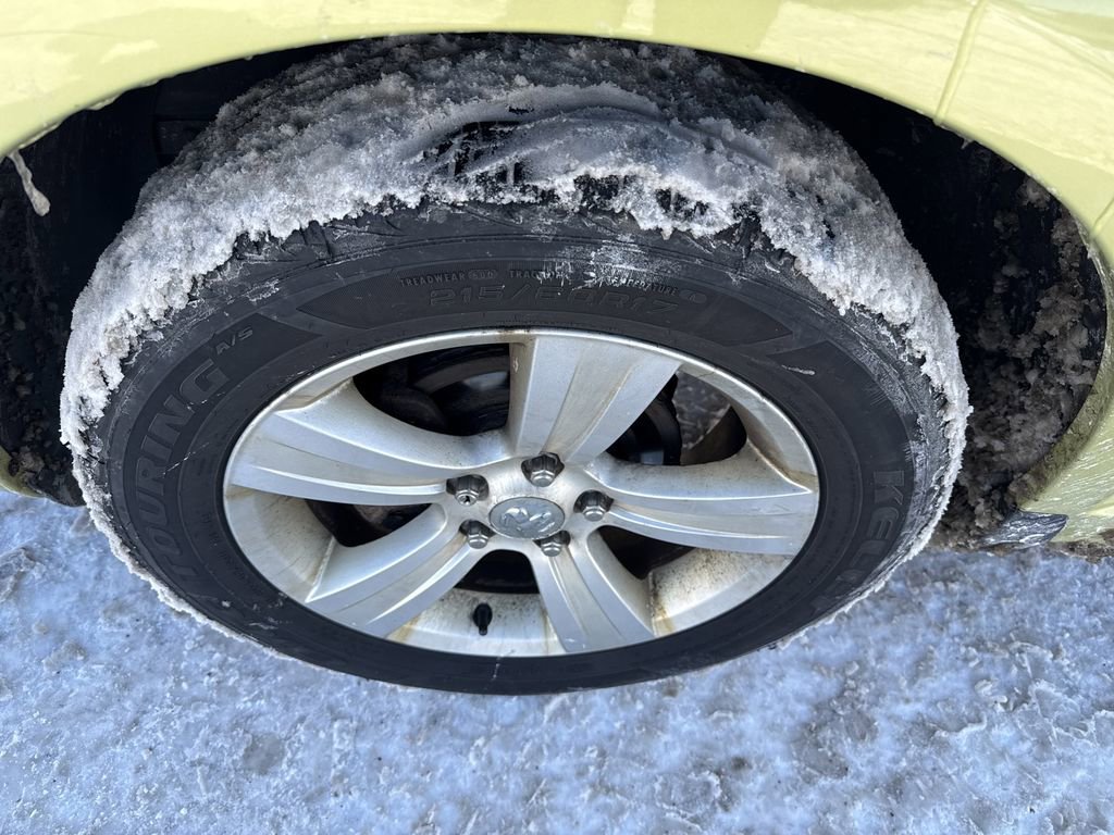 Used 2010 Dodge Caliber SXT image 10