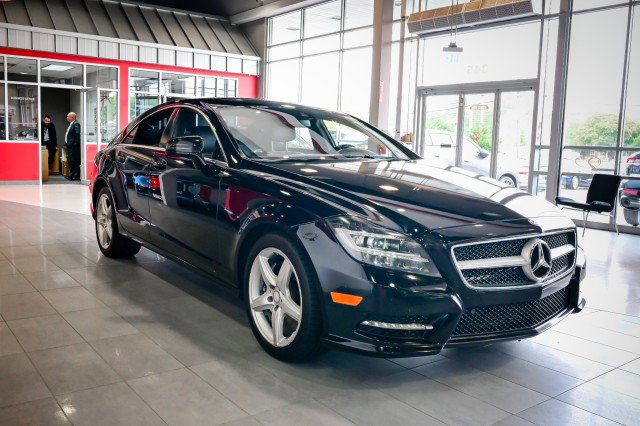 Used 2013 Mercedes-Benz CLS 550 4MATIC image 3