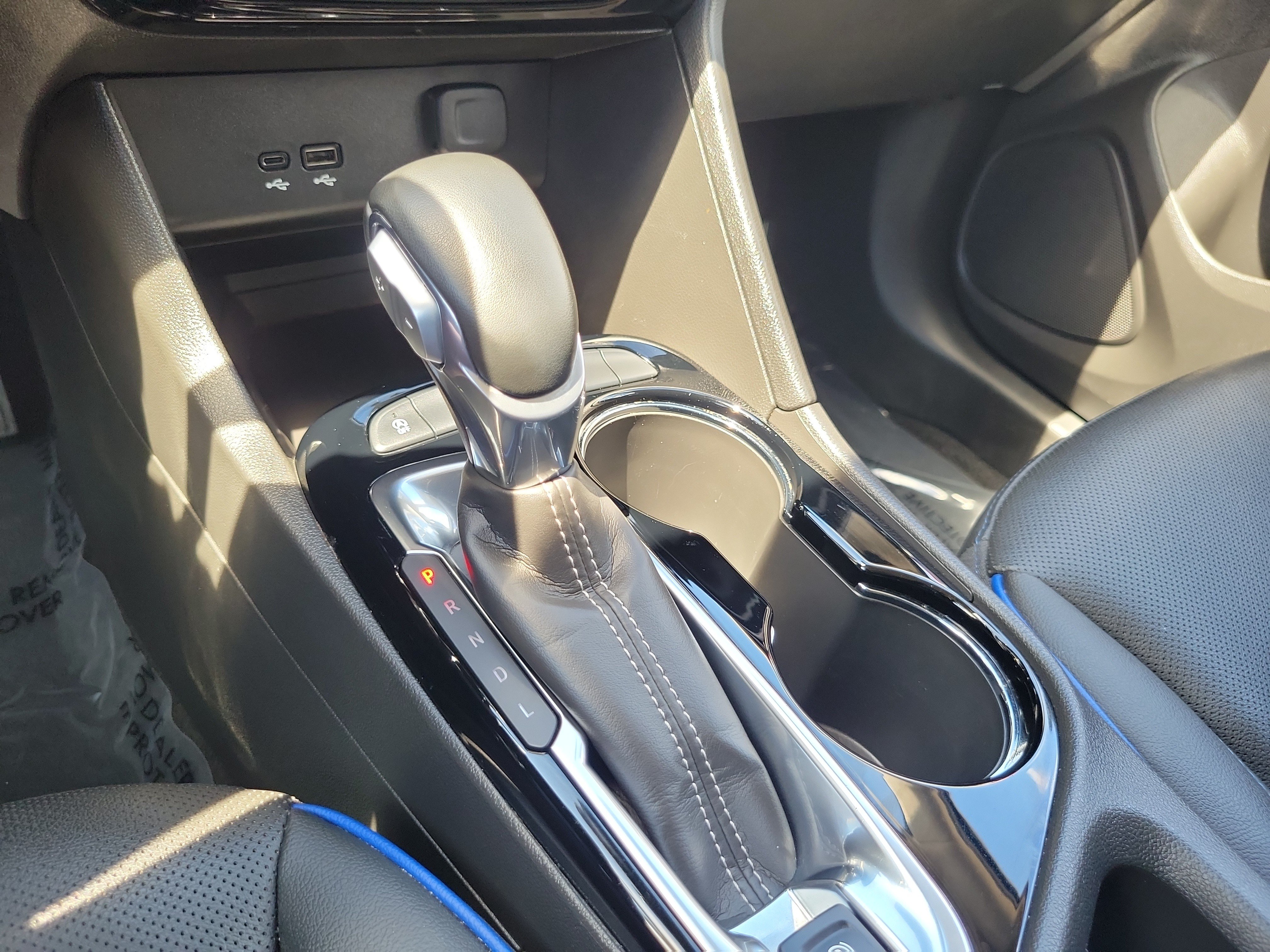 Used 2025 Buick Encore GX Sport Touring w/ Comfort Package FWD image 23