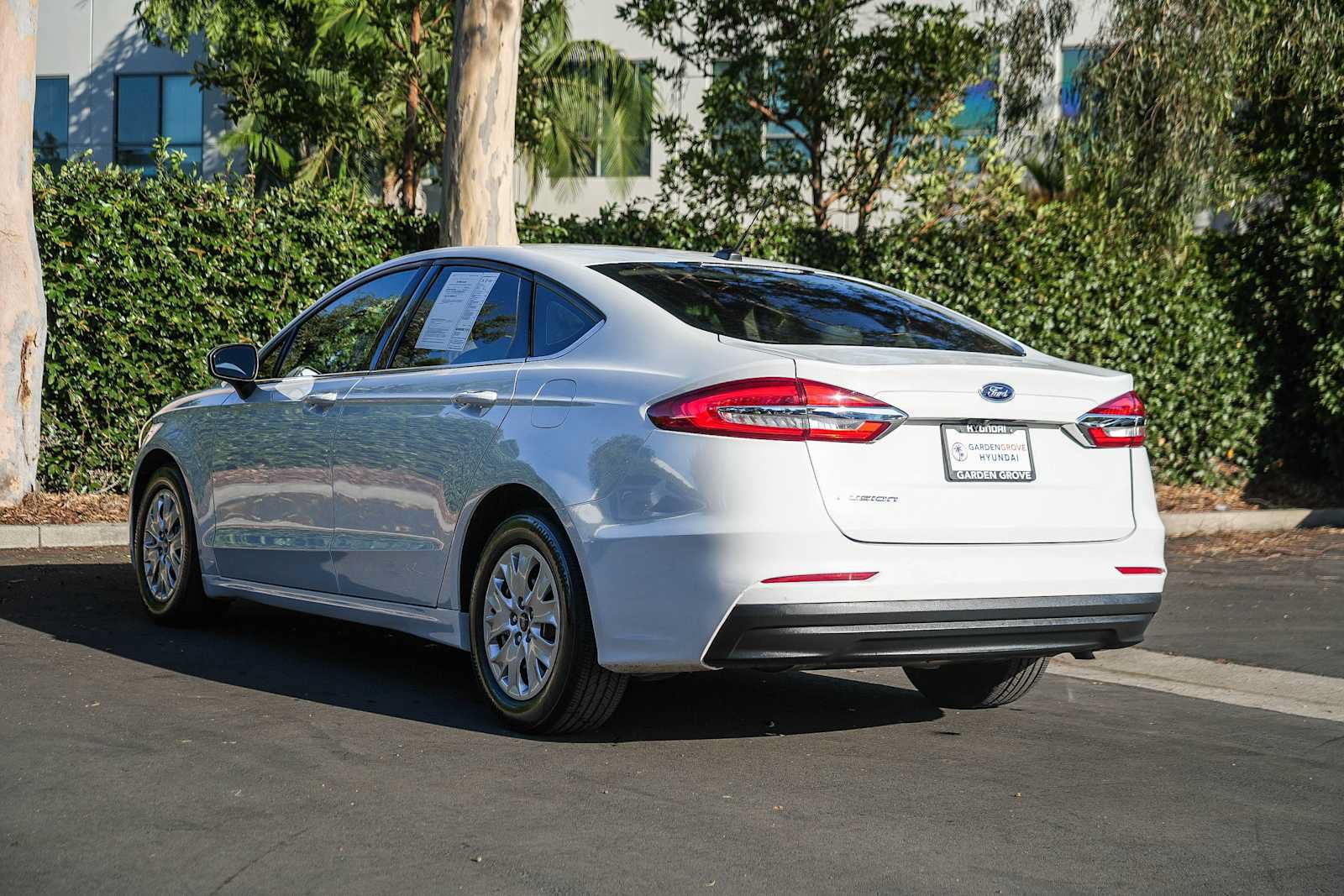 Used 2019 Ford Fusion S FWD image 8
