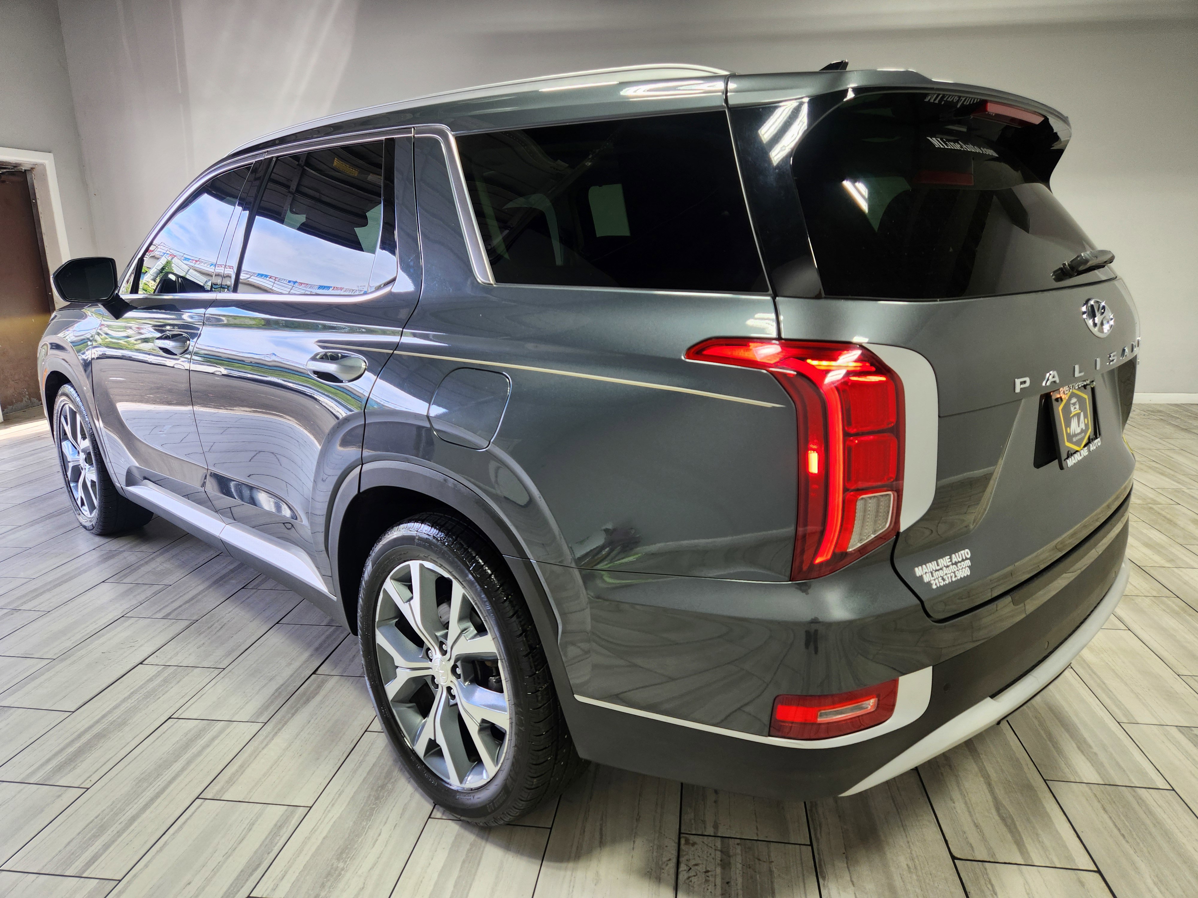 Used 2021 Hyundai Palisade SEL image 3