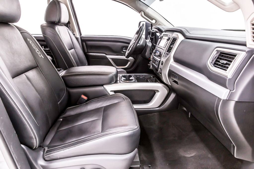 Used 2018 Nissan Titan PRO-4X w/ Pro-4x Convenience Package AWD/4WD image 35