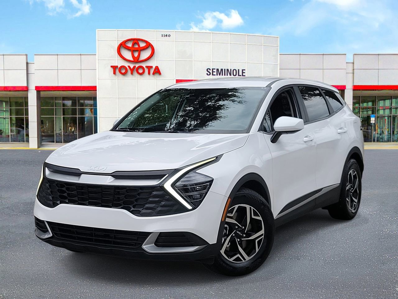 Used 2025 Kia Sportage LX