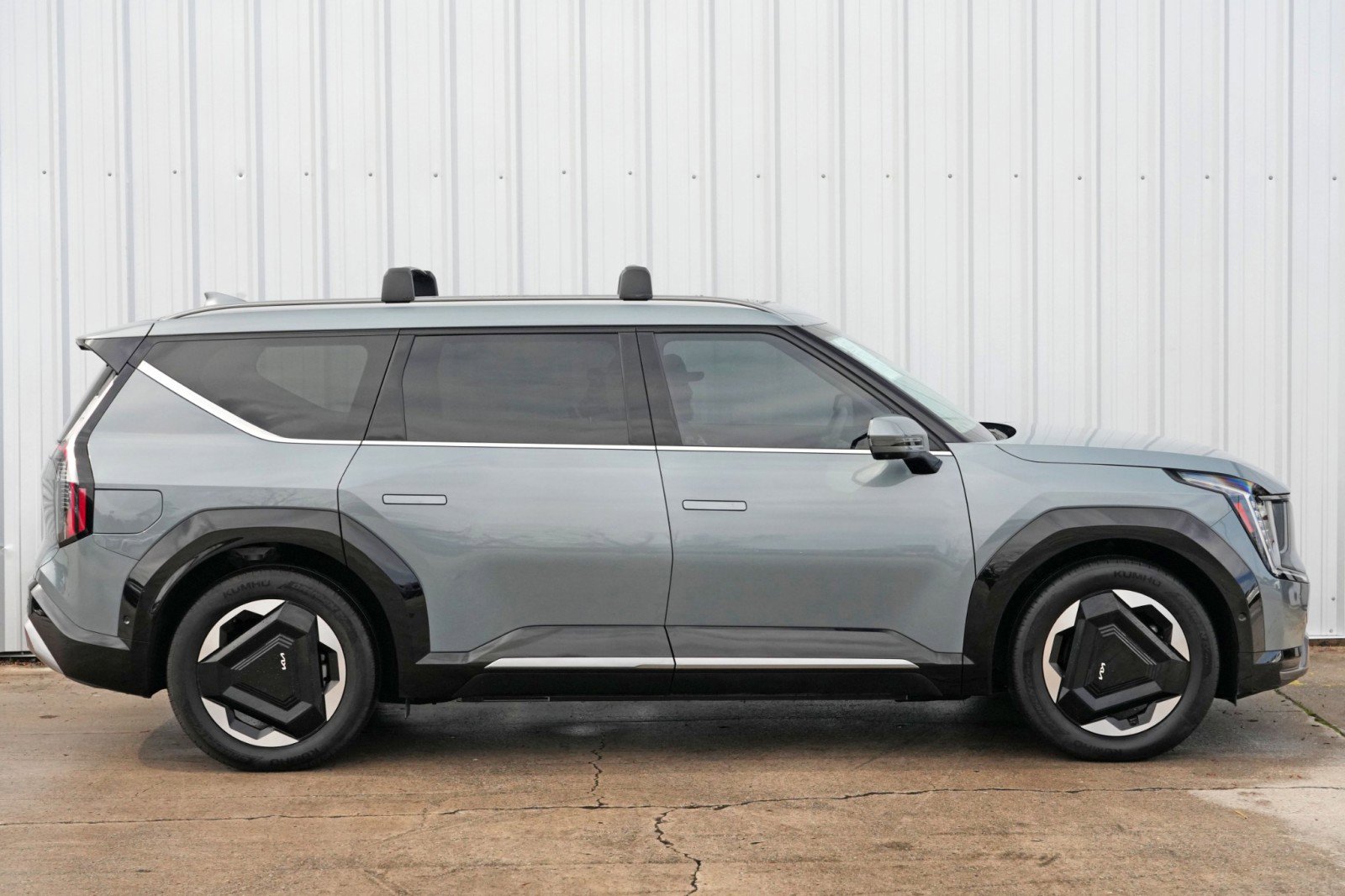 Used 2024 Kia EV9 Land image 60