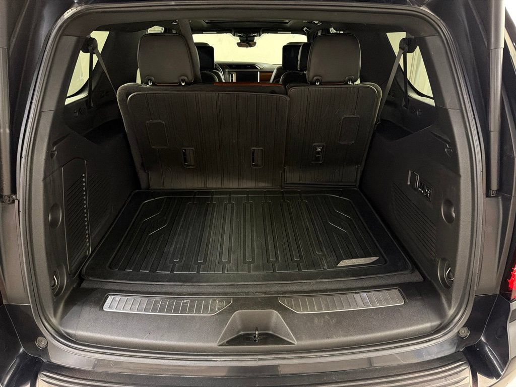 Used 2023 GMC Yukon XL Denali Ultimate AWD/4WD image 39