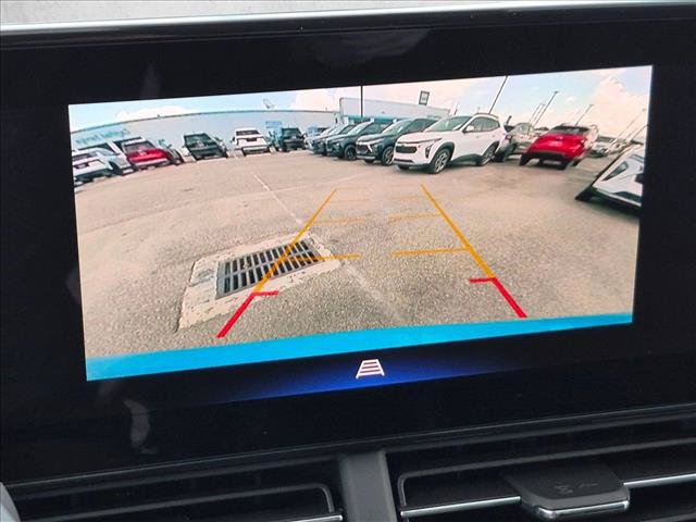 New 2026 Chevrolet Trax LT w/ Driver Confidence Package FWD image 11