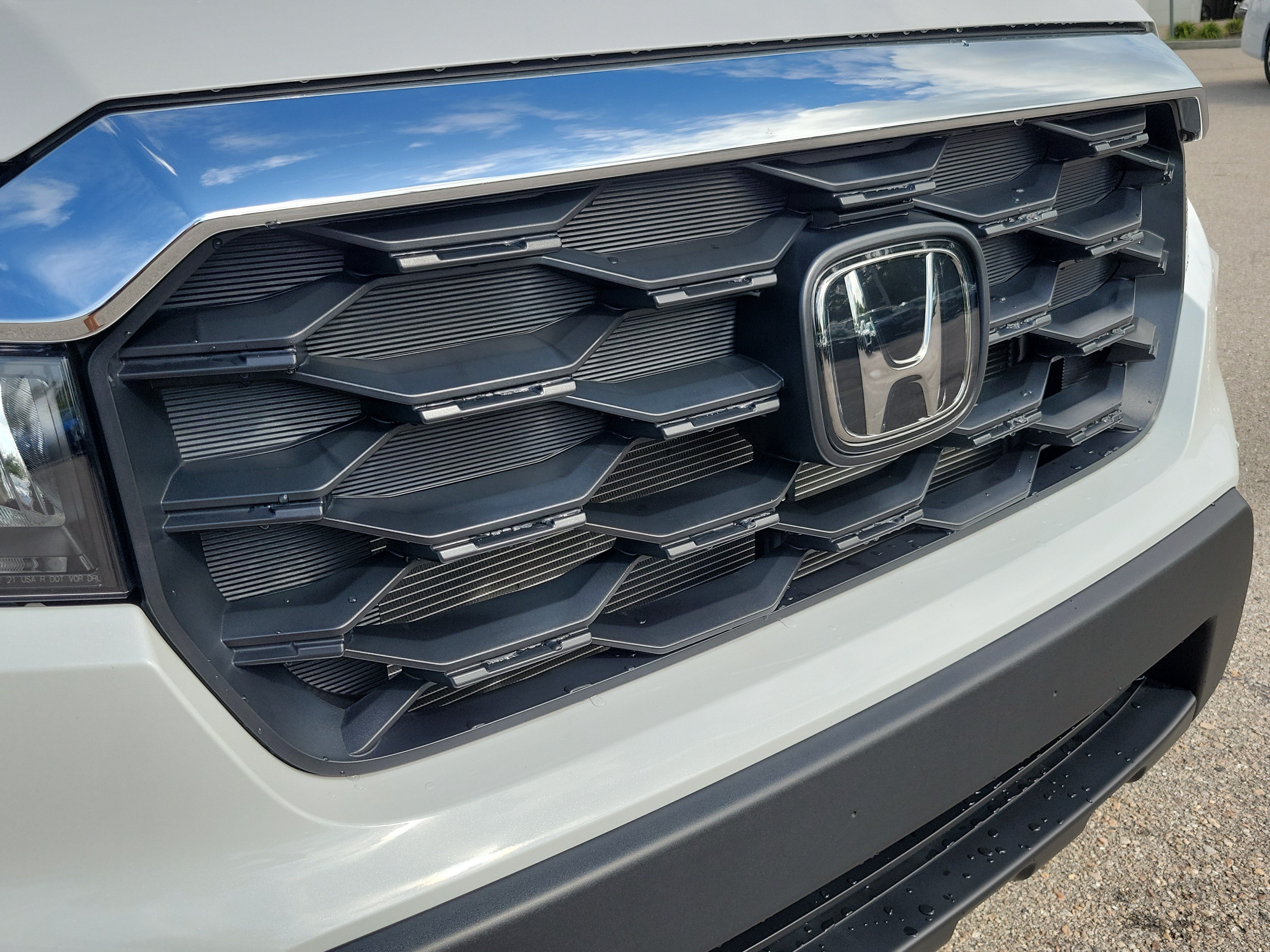 Used 2024 Honda Passport EX-L image 14