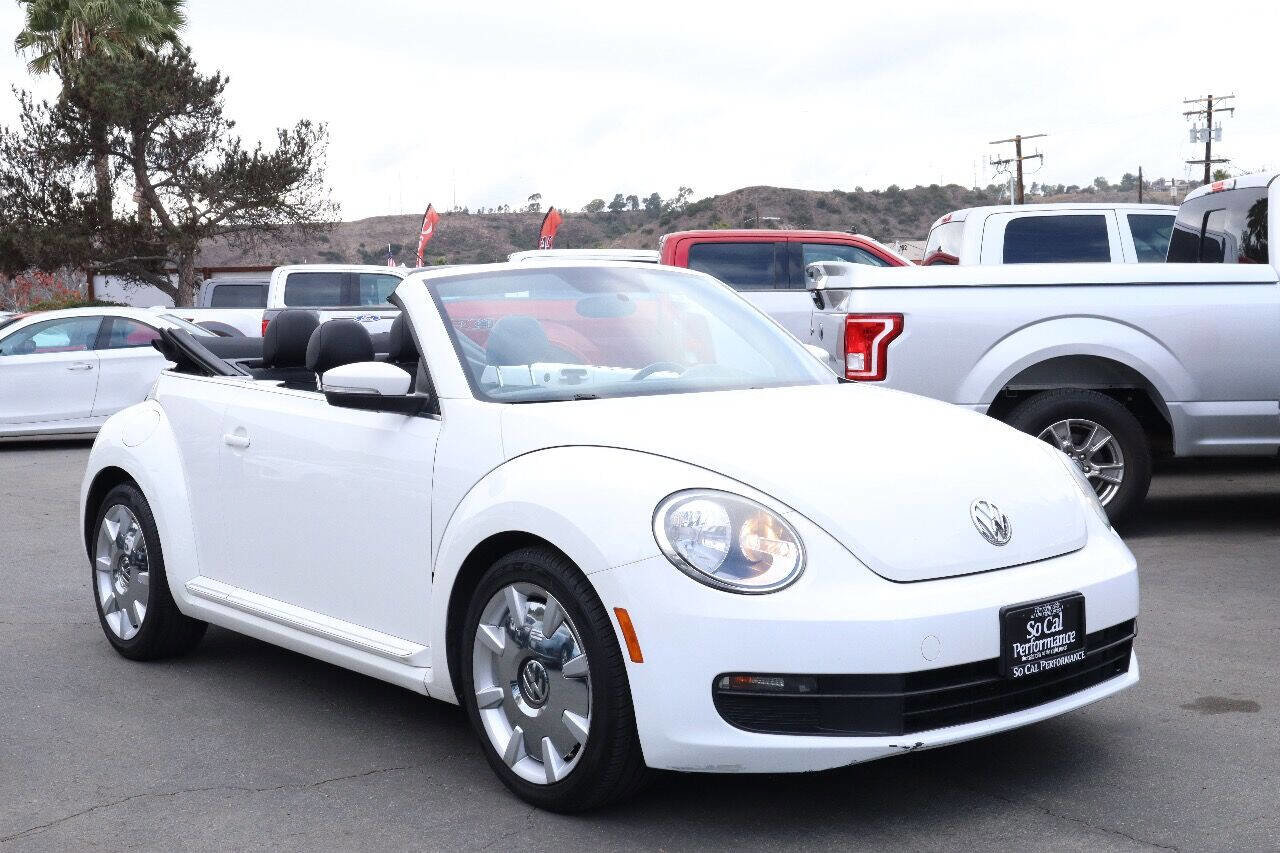 Used 2013 Volkswagen Beetle 2.5 image 2