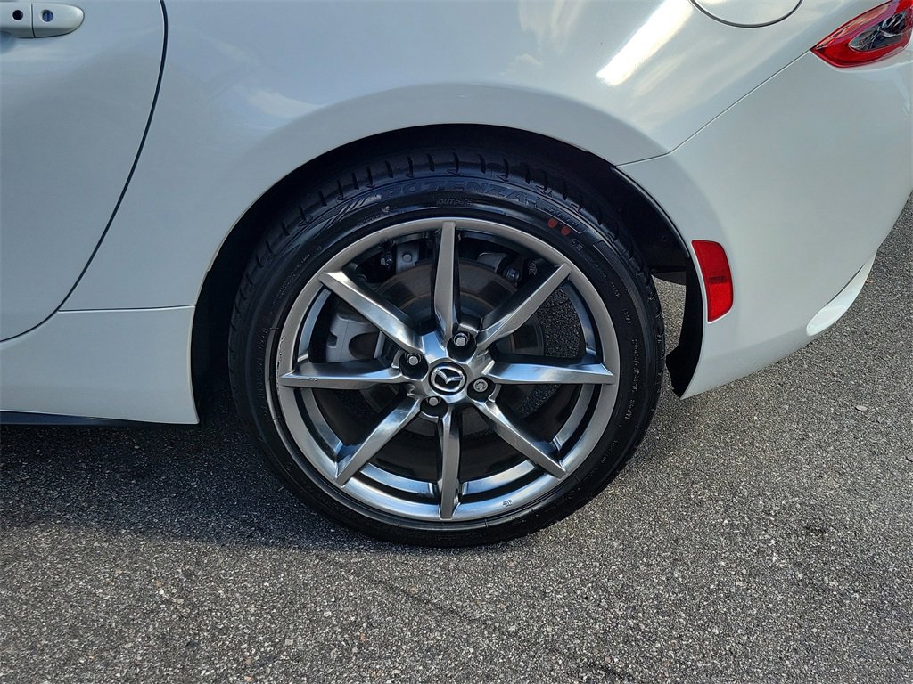 Used 2023 MAZDA MX-5 Miata Grand Touring w/ Weather Package image 16