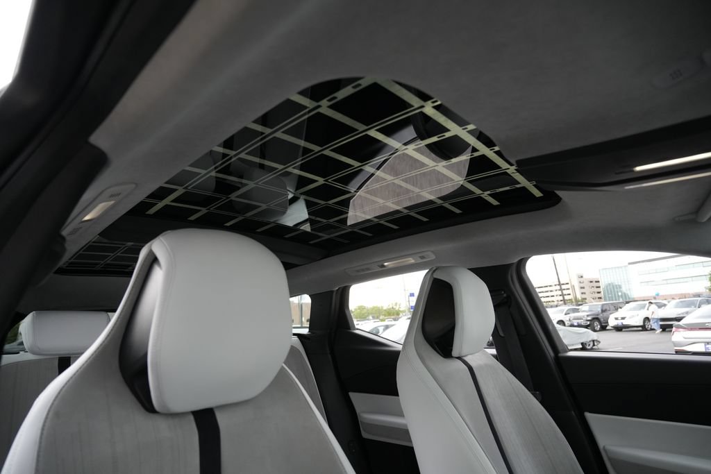 Used 2023 Fisker Ocean Extreme AWD/4WD image 30