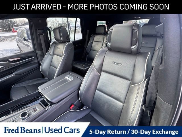 Used 2023 Cadillac Escalade Sport image 13