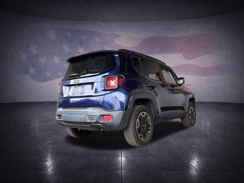 Used 2016 Jeep Renegade Trailhawk AWD/4WD image 4
