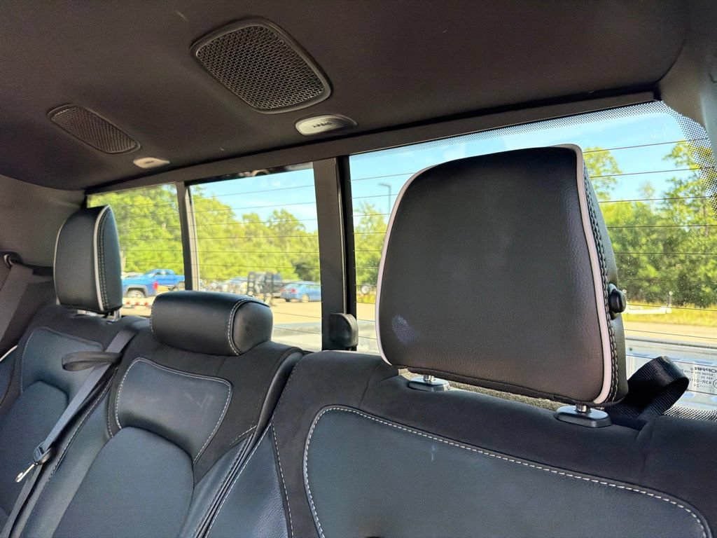 Used 2025 RAM 1500 Laramie w/ Sport Appearance Package AWD/4WD image 11