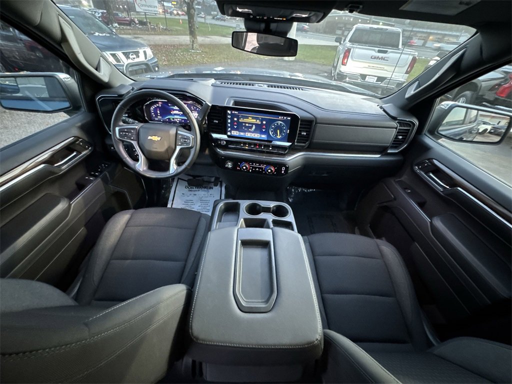 Used 2024 Chevrolet Silverado 1500 LT image 21