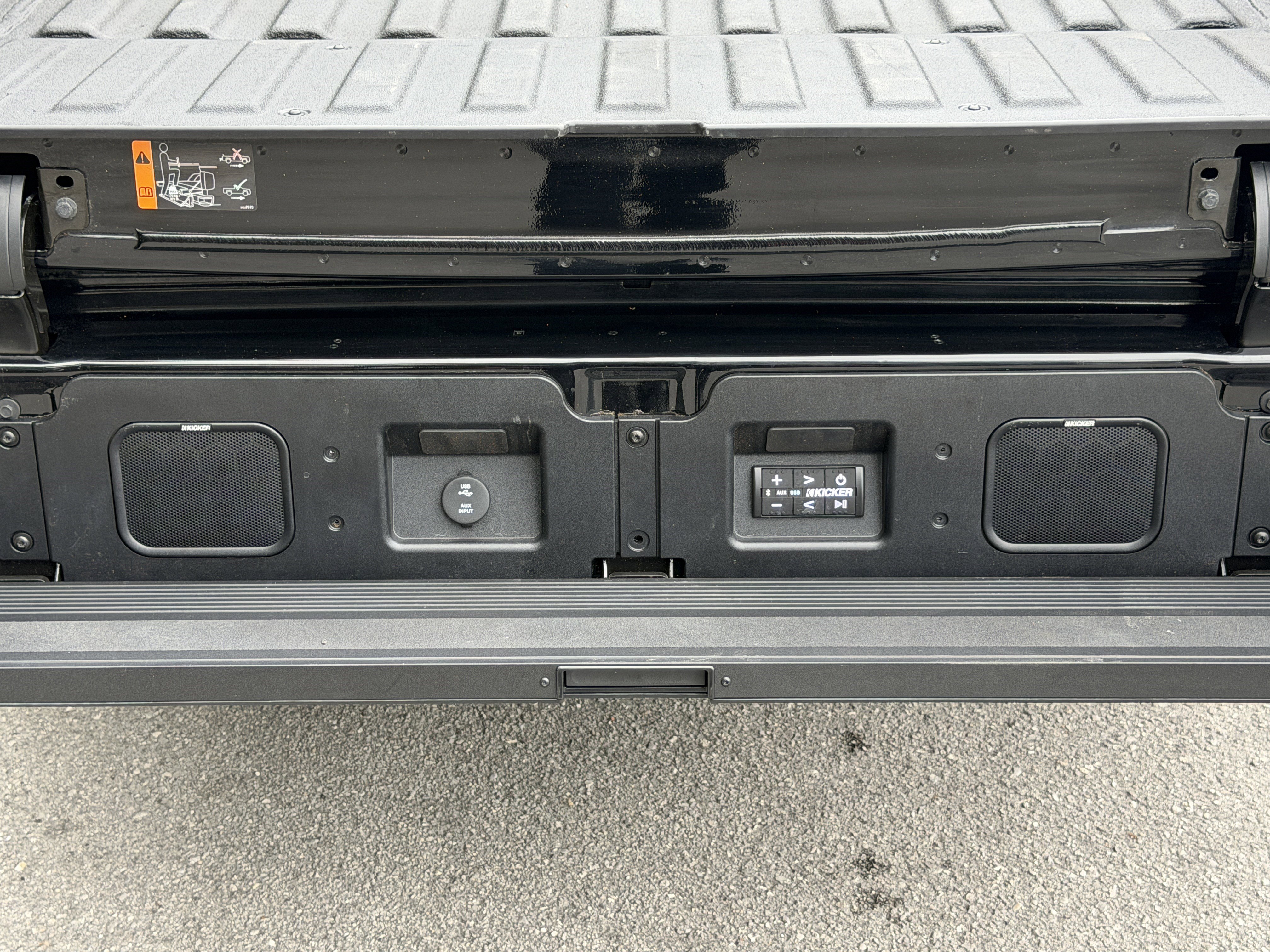 Used 2024 GMC Sierra 1500 AT4X AWD/4WD image 12
