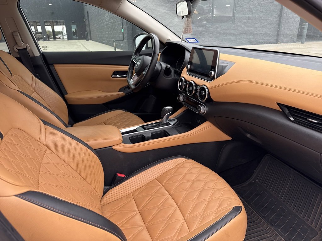 Used 2022 Nissan Sentra SV w/ SV Premium Package image 8