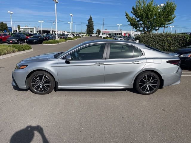 Used 2023 Toyota Camry SE w/ Audio Upgrade Package image 4