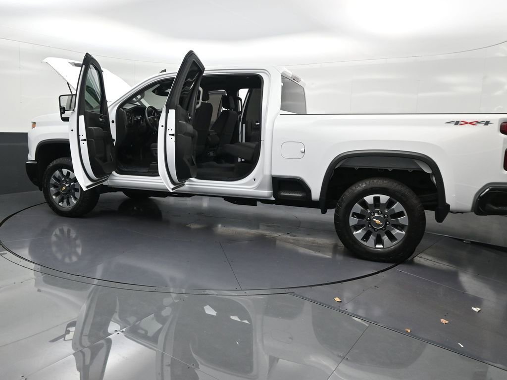 Used 2024 Chevrolet Silverado 2500 Custom w/ Custom Value Package AWD/4WD image 38