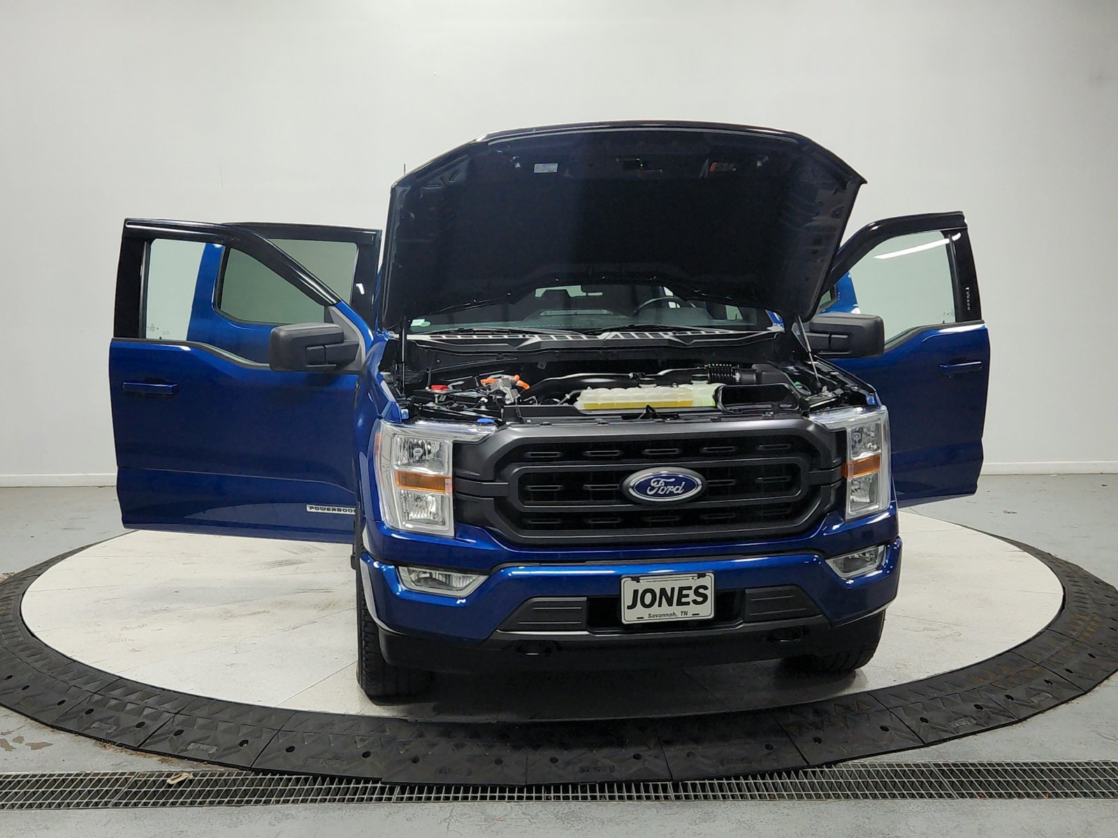 Used 2022 Ford F150 XLT w/ Equipment Group 301A Mid AWD/4WD image 11