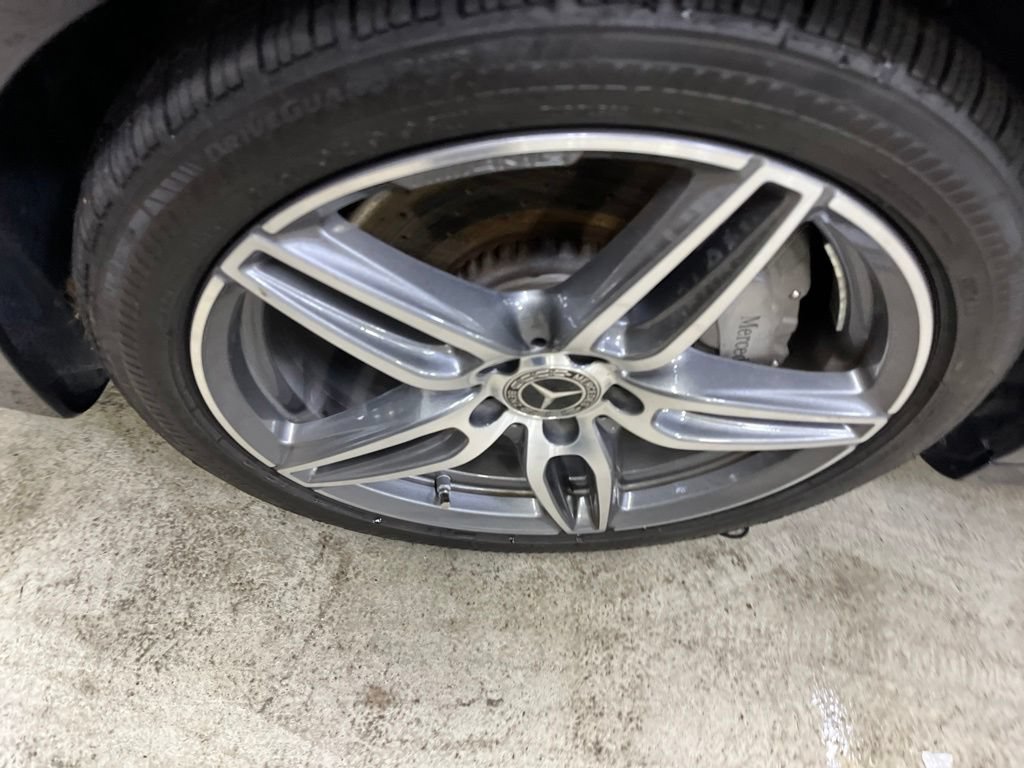 Used 2018 Mercedes-Benz E 300 4MATIC image 9