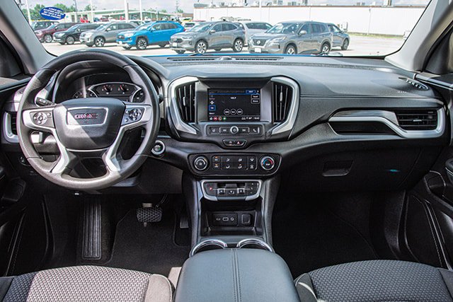Used 2024 GMC Terrain SLE AWD/4WD image 5