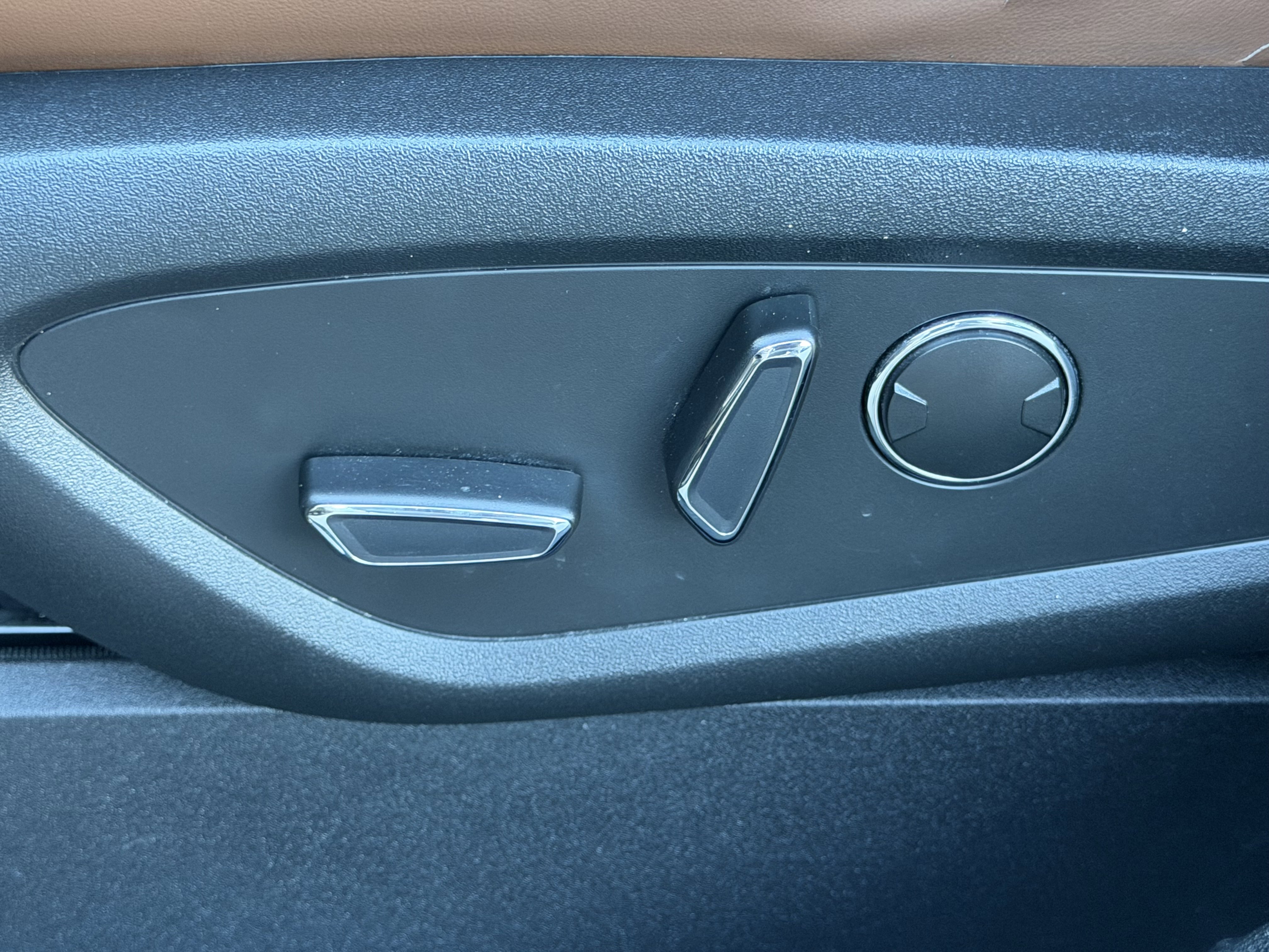 Certified 2023 Lincoln Nautilus Reserve FWD image 14
