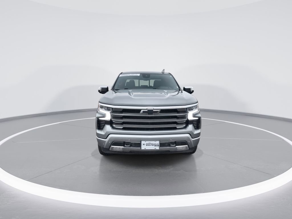 Used 2023 Chevrolet Silverado 1500 High Country image 3