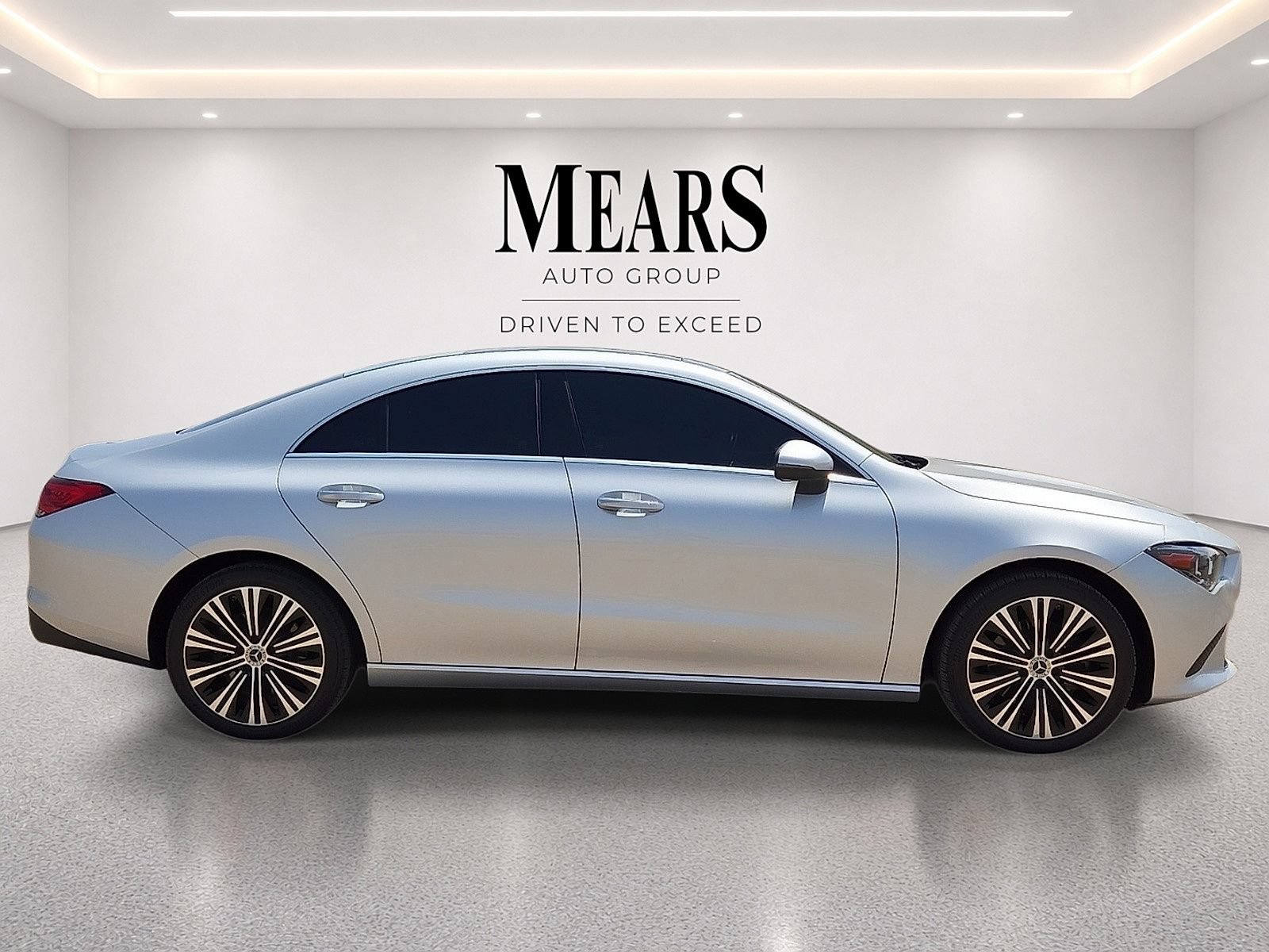 Used 2023 Mercedes-Benz CLA 250 4MATIC w/ Premium Package image 6