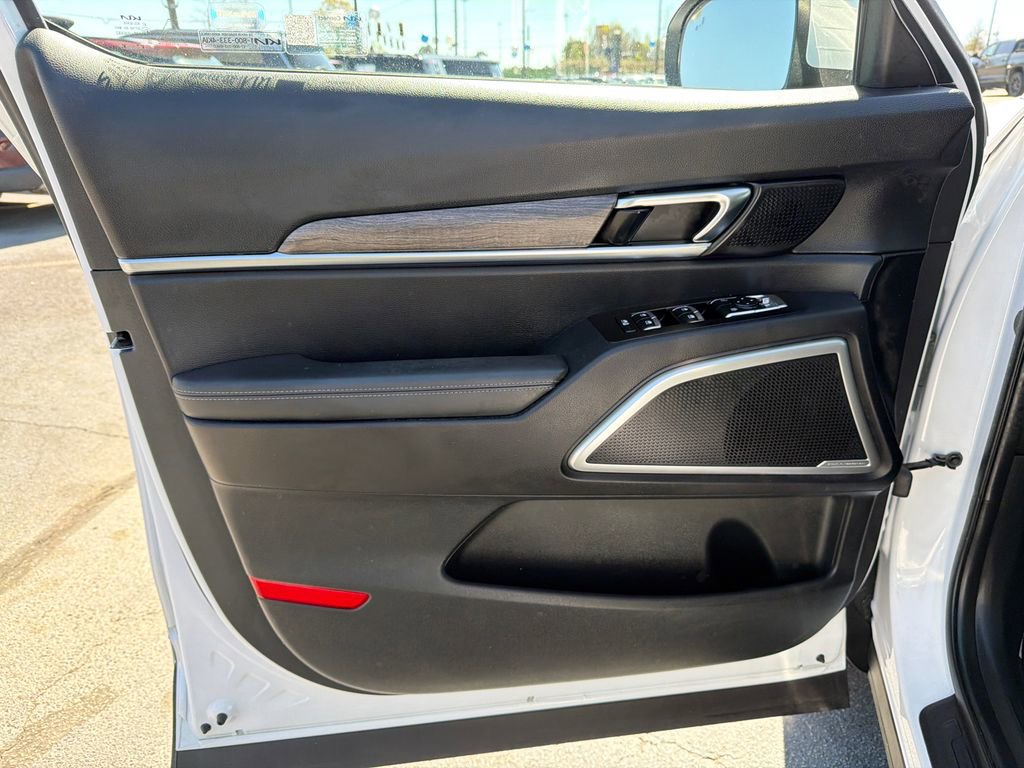 Used 2022 Kia Telluride EX image 10