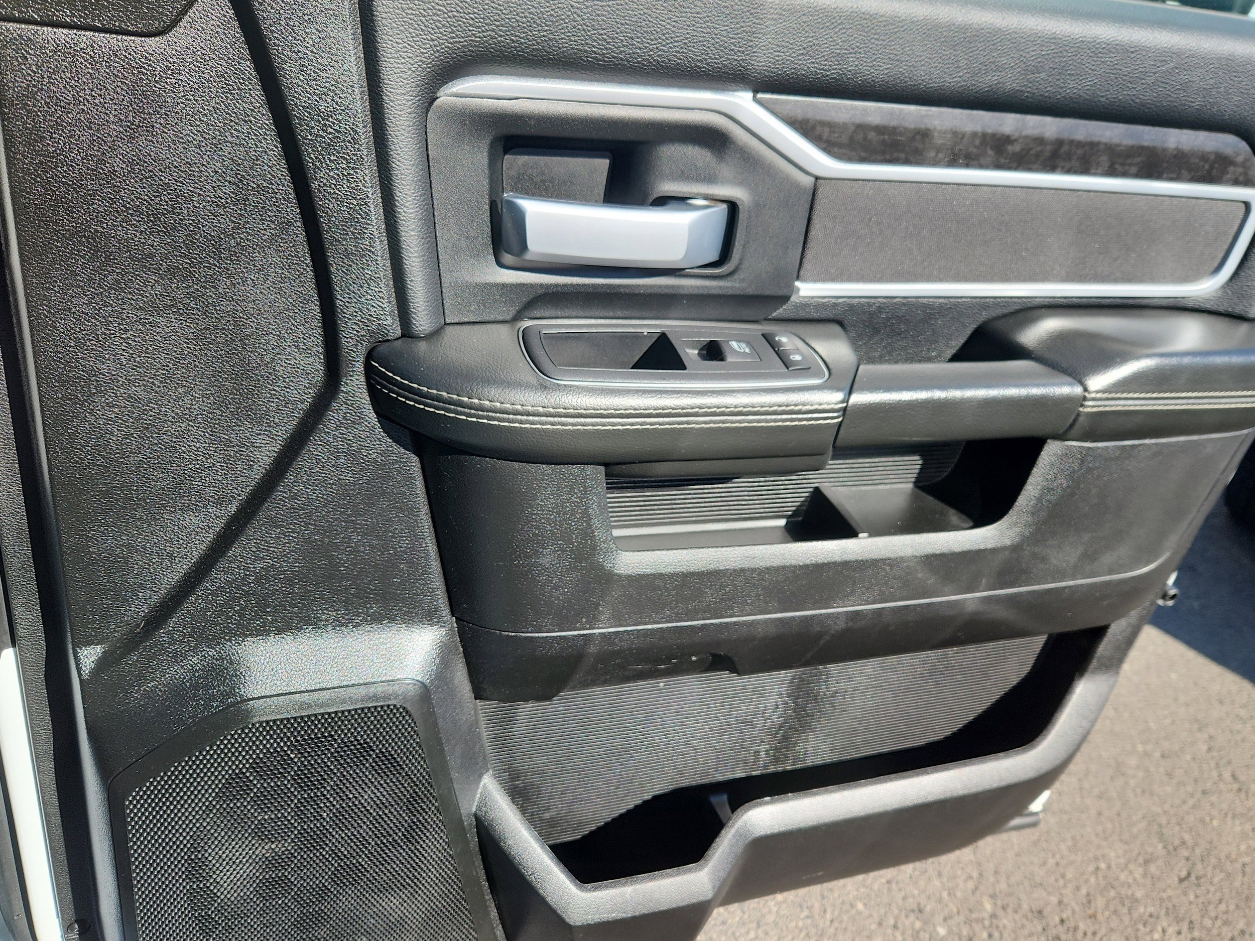 Used 2024 RAM 2500 Big Horn AWD/4WD image 17