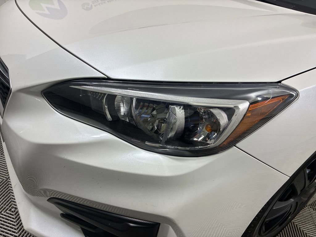 Used 2017 Subaru Impreza 2.0i AWD/4WD image 34