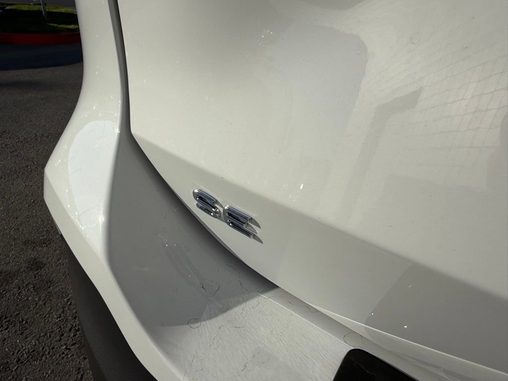 New 2026 Volkswagen Tiguan SE image 11