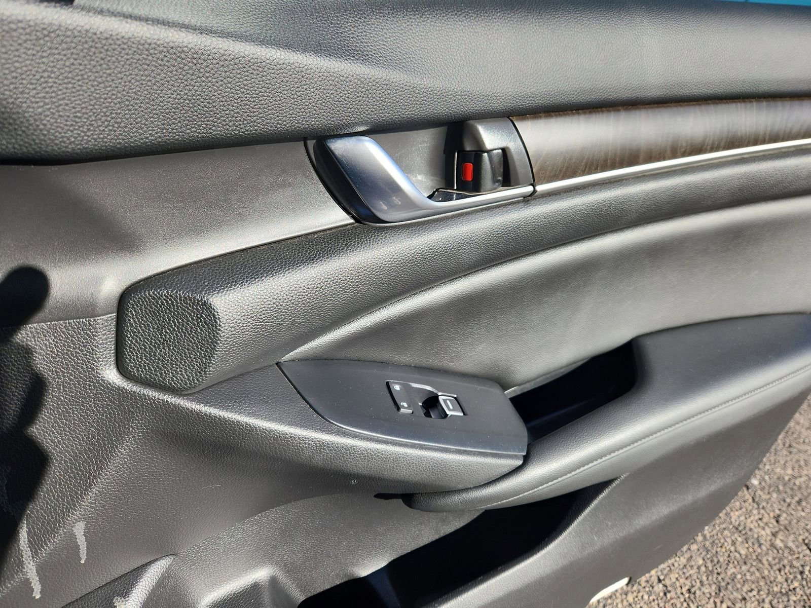 Used 2019 Honda Accord EX-L image 16